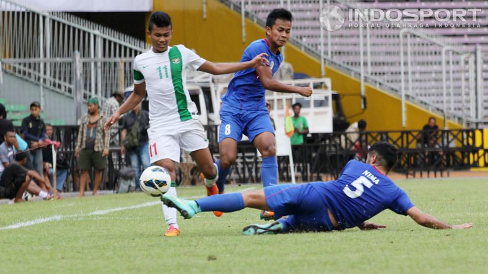 Timnas U-19 v Frenz United